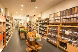 451-biocoop-les-arcades-saint-etienne-magasin-bio-fruit-legume-vrac-cereale-equitable.webp